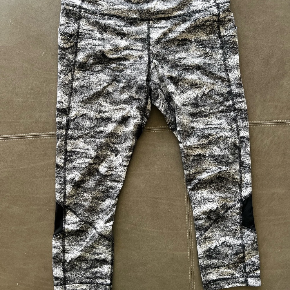 lululemon athletica Gray Marled Active Leggings